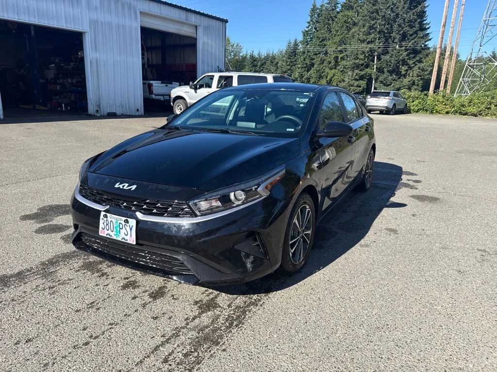 Used 2024 Black Kia LXS image 1
