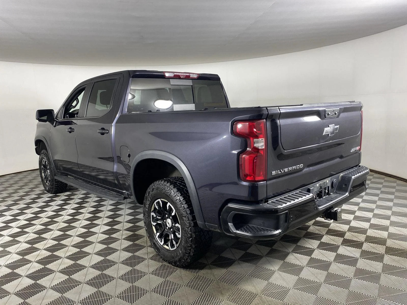Used 2023 Dark Ash Metallic Chevrolet ZR2 image 15