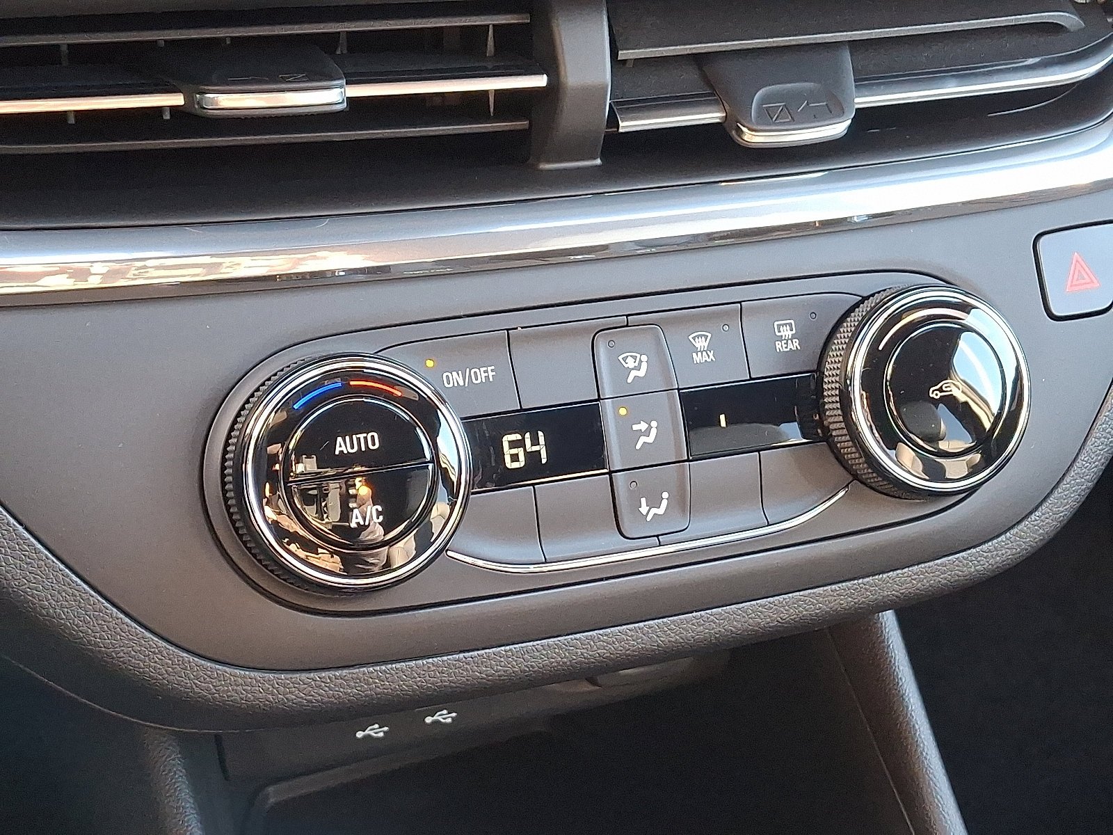 2026 Buick Envista Preferred - Photo 10