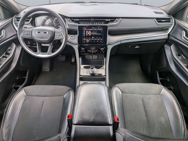 Used 2024 Gray Jeep Altitude image 16