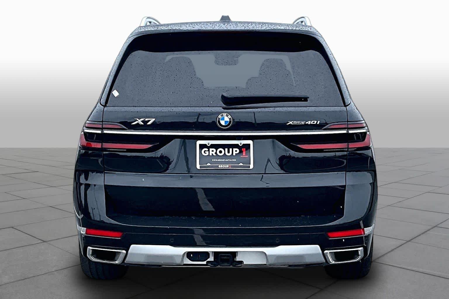 Used 2023 Black Sapphire Metallic BMW xDrive40i image 5