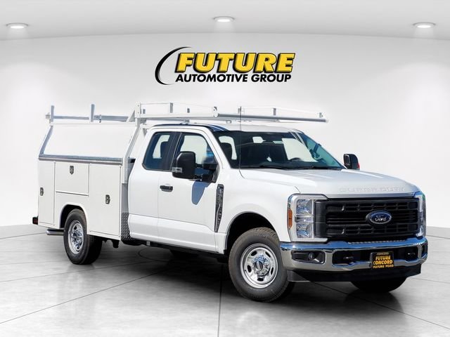 New 2026 Oxford White Ford F-250® XL image 26