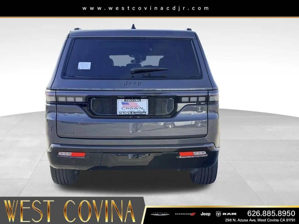 New 2026 Baltic-Gray Metallic Clear-Coat Exterior Paint Jeep Limited Altitude image 6