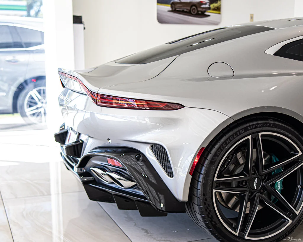 Used 2025 Silver Aston Martin Base image 12