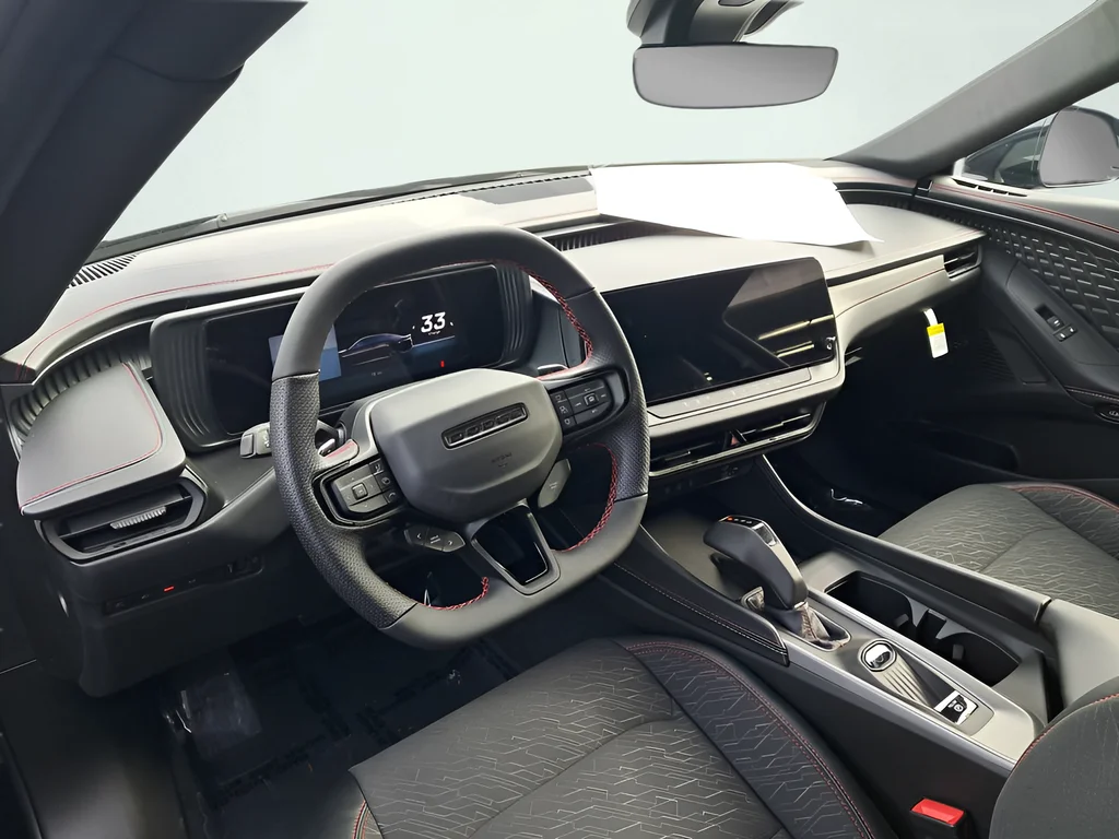 2025 Dodge Charger Daytona R/T - Photo 17