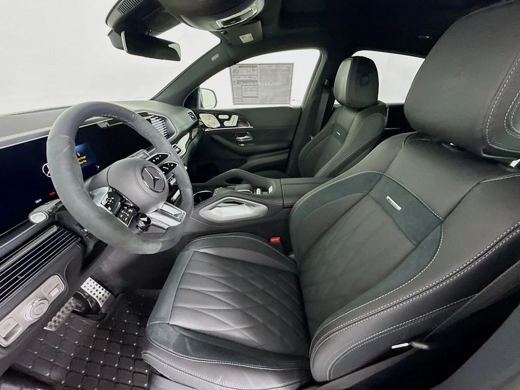New 2026 MANUFAKTUR Moonlight White Metallic Mercedes-Benz GLE 53 AMG® image 5