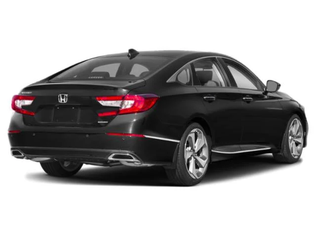 Used 2018  Honda Touring 1.5T image 2