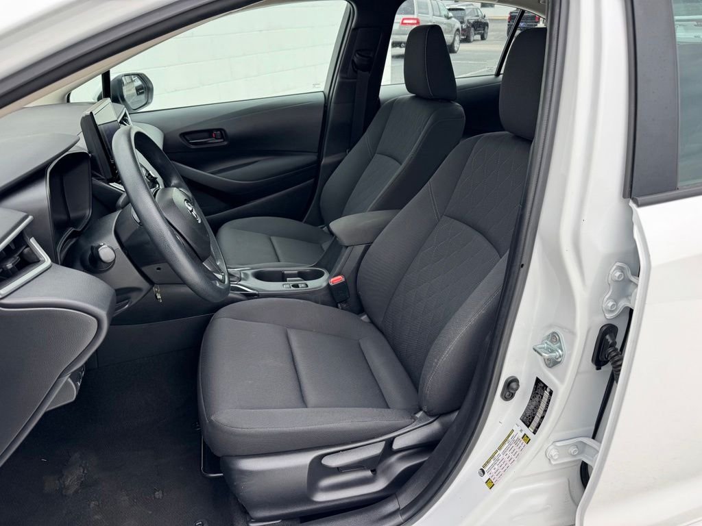 Used 2024 White Toyota LE image 17