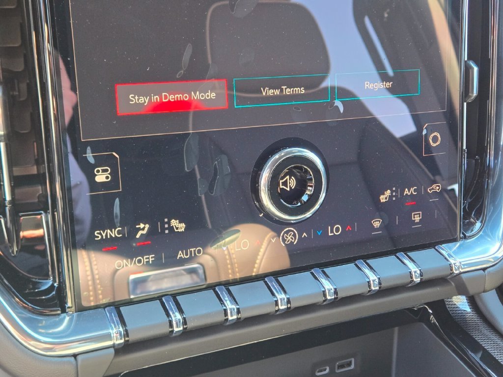 2027 GMC Yukon XL Elevation - Photo 13