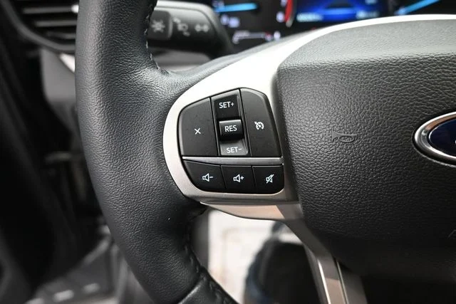 Used 2022 Gray Ford XLT image 16