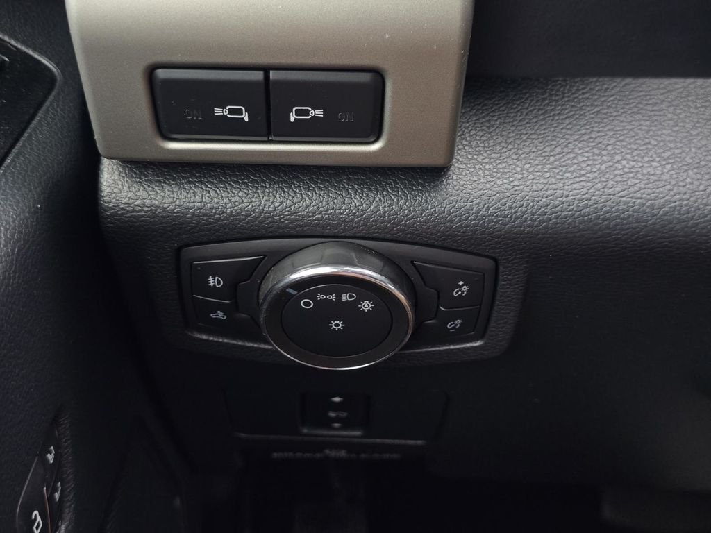 Used 2022 Race Red Ford Lariat image 17