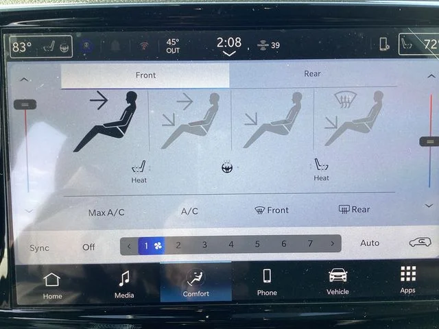 New 2026 Bright White Clearcoat Chrysler SELECT AWD image 18