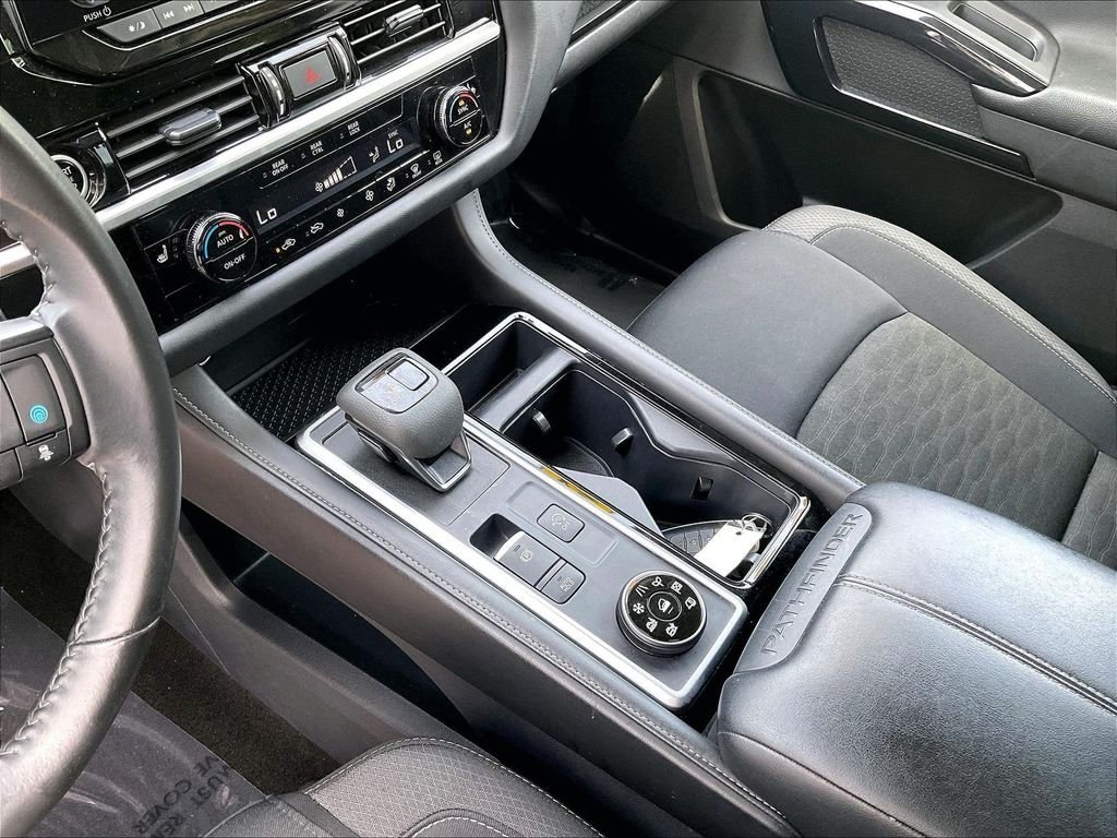 Used 2024 Silver Nissan SV image 20