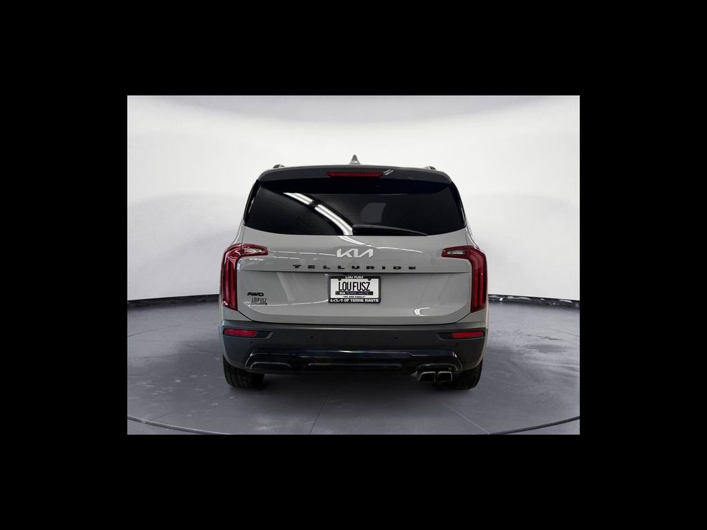 Used 2022 Gray Kia SX image 5