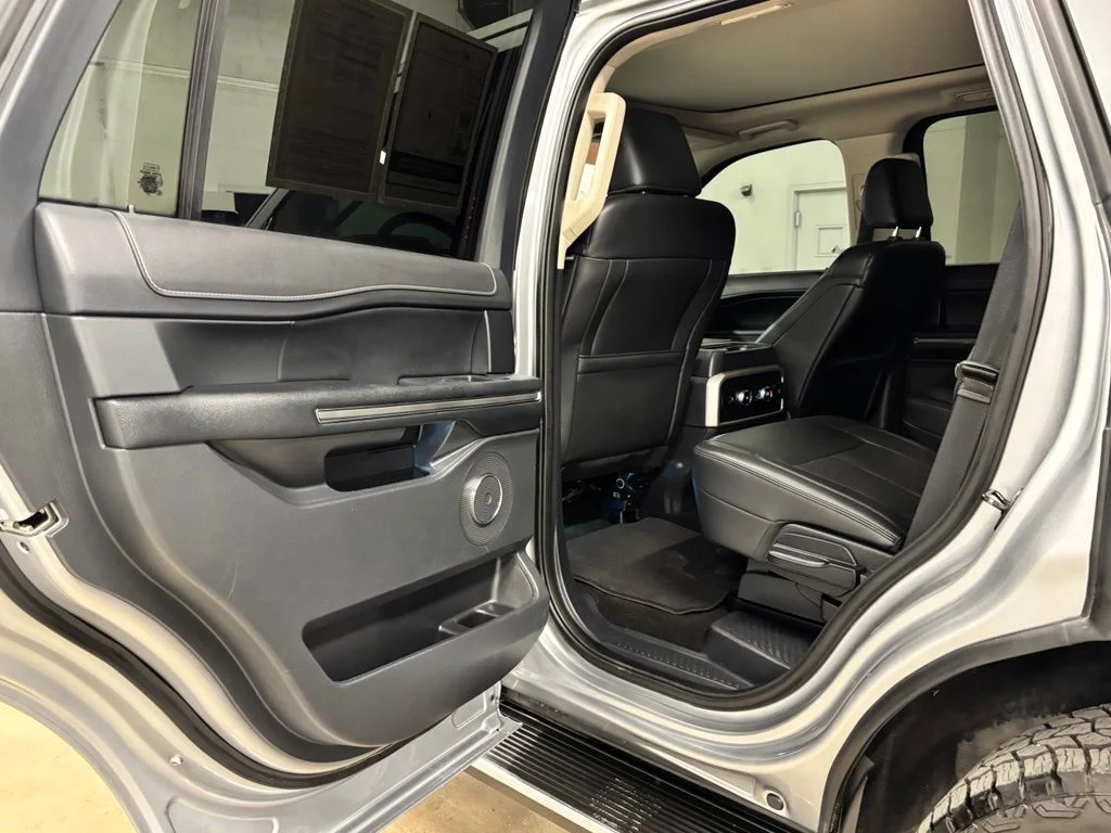 Used 2023 Silver Ford XLT image 20