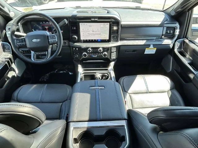 New 2027 White Ford Platinum image 4