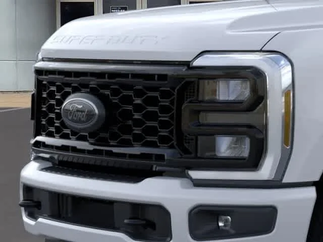 New 2026 Oxford White Ford F-250® XLT image 37