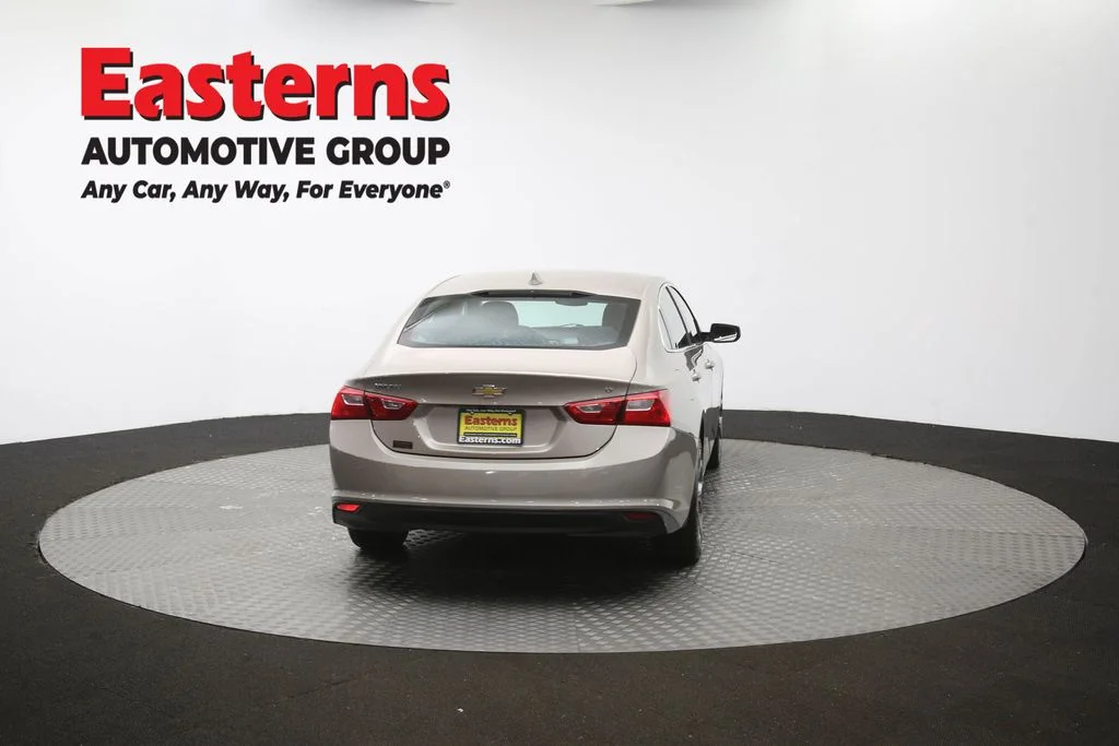 Used 2024 Gray Chevrolet LT image 39