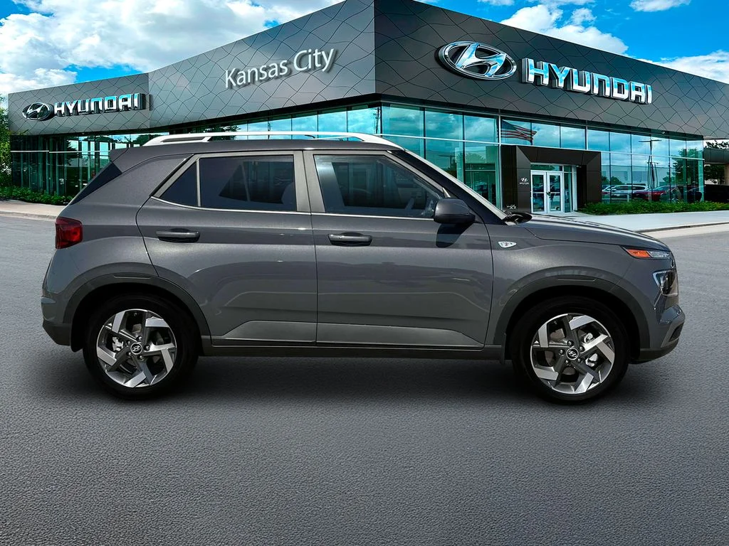 Used 2025 Ecotronic Gray Hyundai SEL image 9