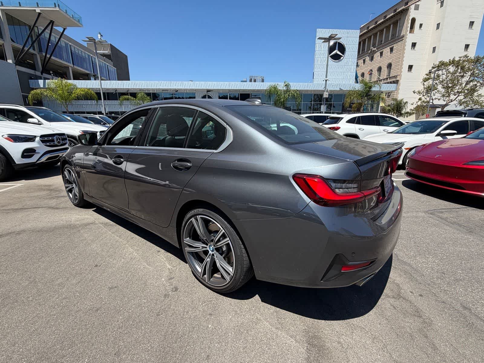 Used 2022 Mineral Grey Metallic BMW 330e image 3
