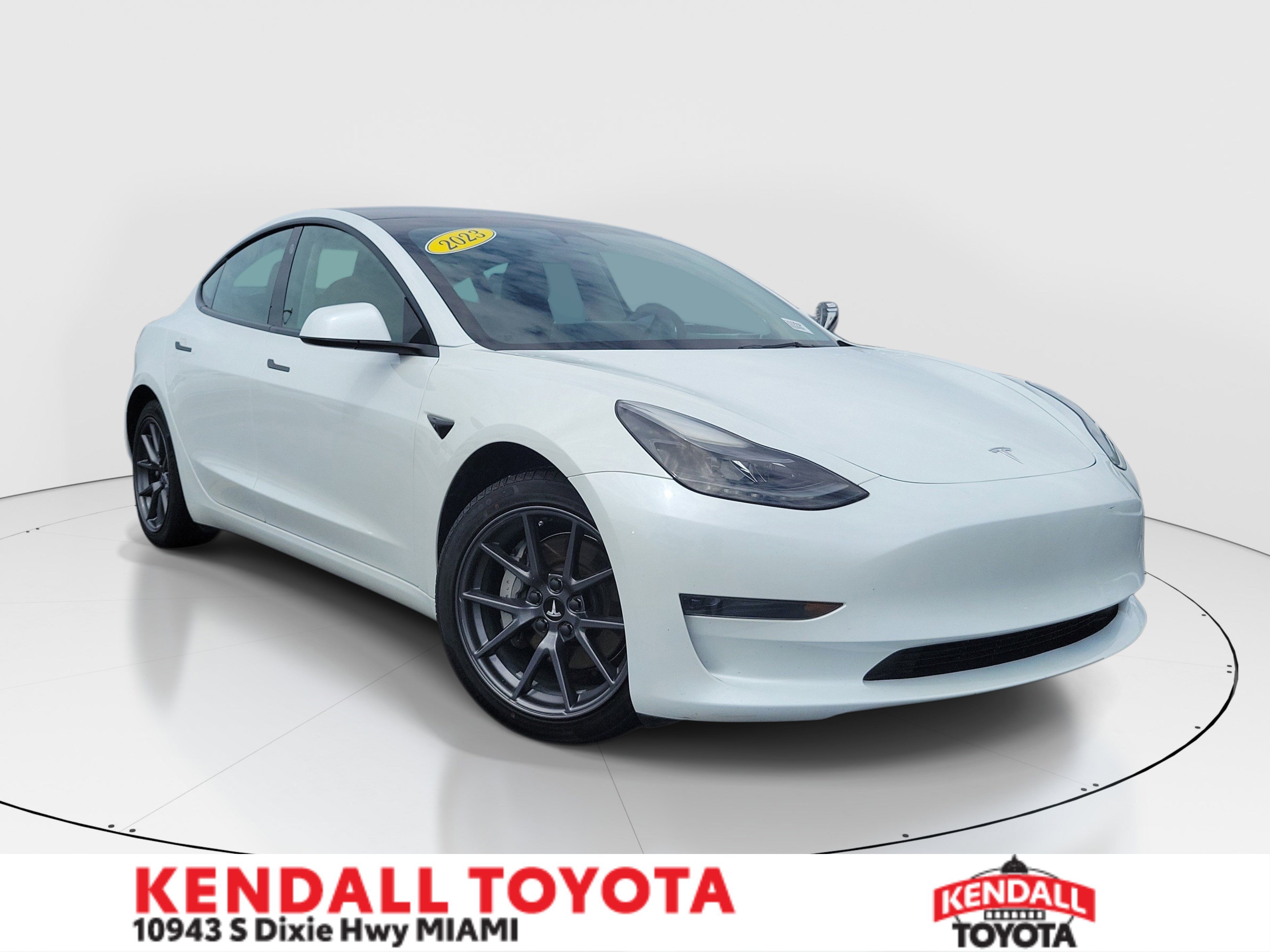 2023 Tesla Model 3 -'s photo