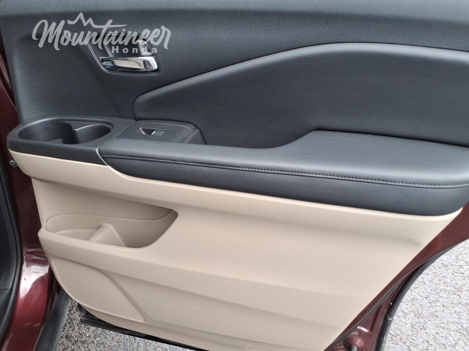 Used 2022 Deep Scarlet Pearl Honda SPECIAL EDITION AWD image 26