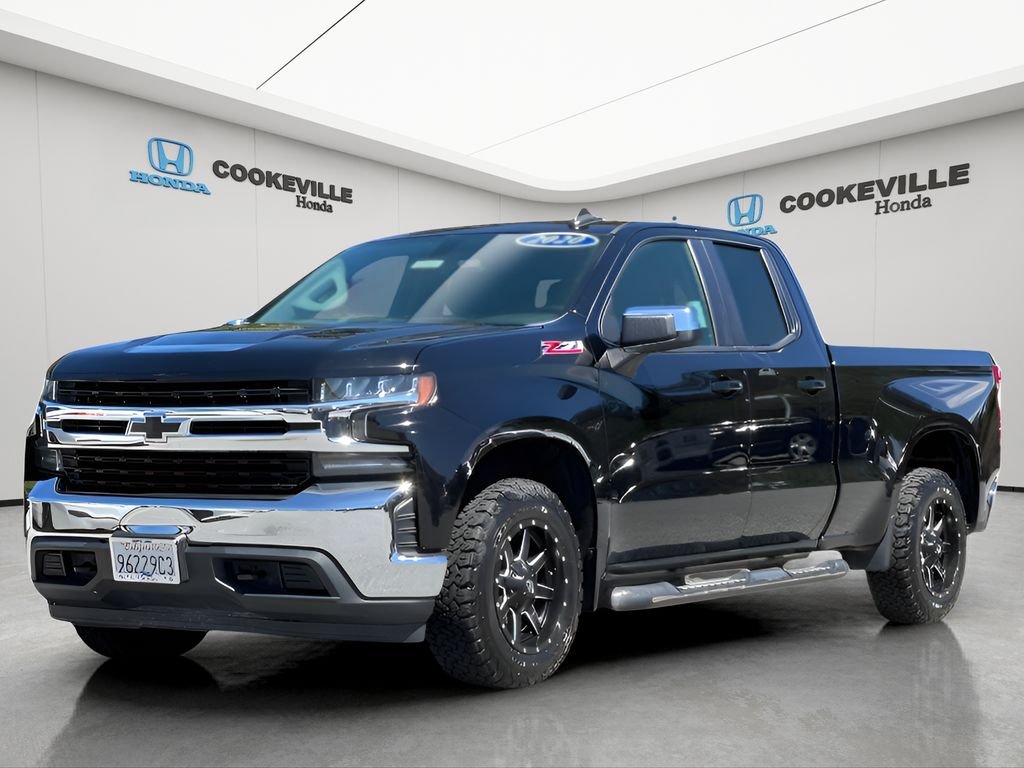 Used 2020 Black Chevrolet LT image 9