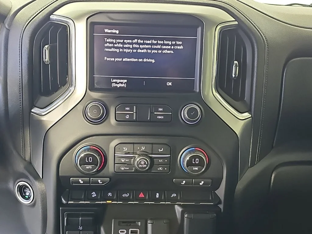 Used 2020 Silver Chevrolet LT image 18