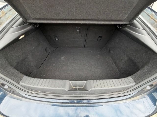 Used 2019 Blue Mazda Preferred image 18