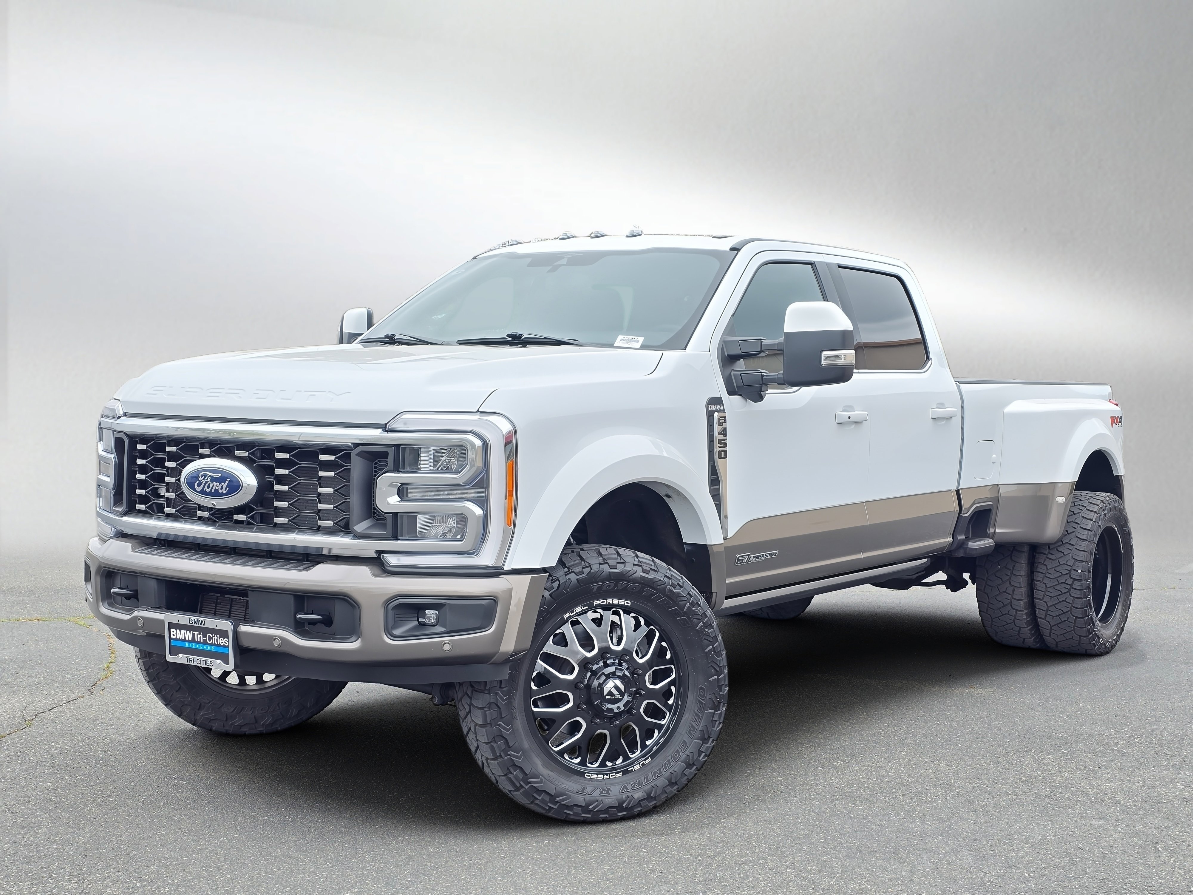 2023 Ford F-450 King Ranch 4x4 Crew Cab 8' Box DRW's photo