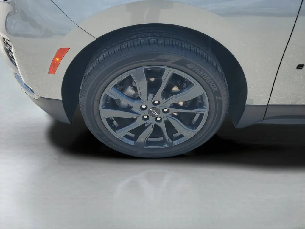 Used 2024 Sterling Gray Metallic Chevrolet RS image 25