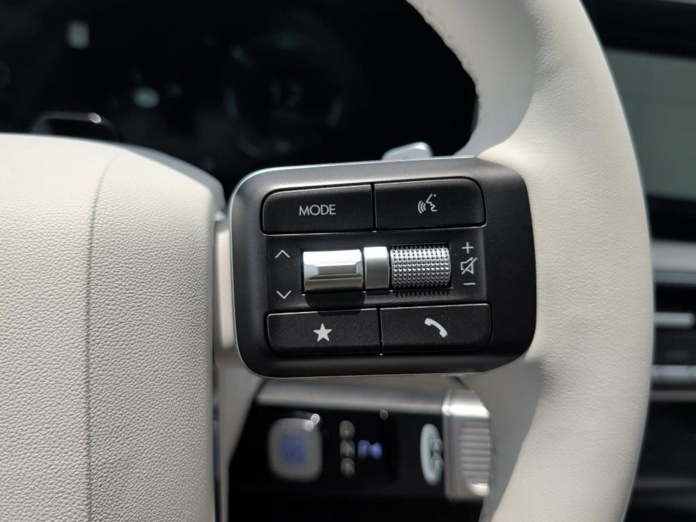 New 2026 Abyss Black Pearl Hyundai Blue SEL 7P image 18