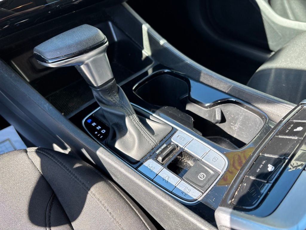 Used 2022 Gray Hyundai SEL image 19