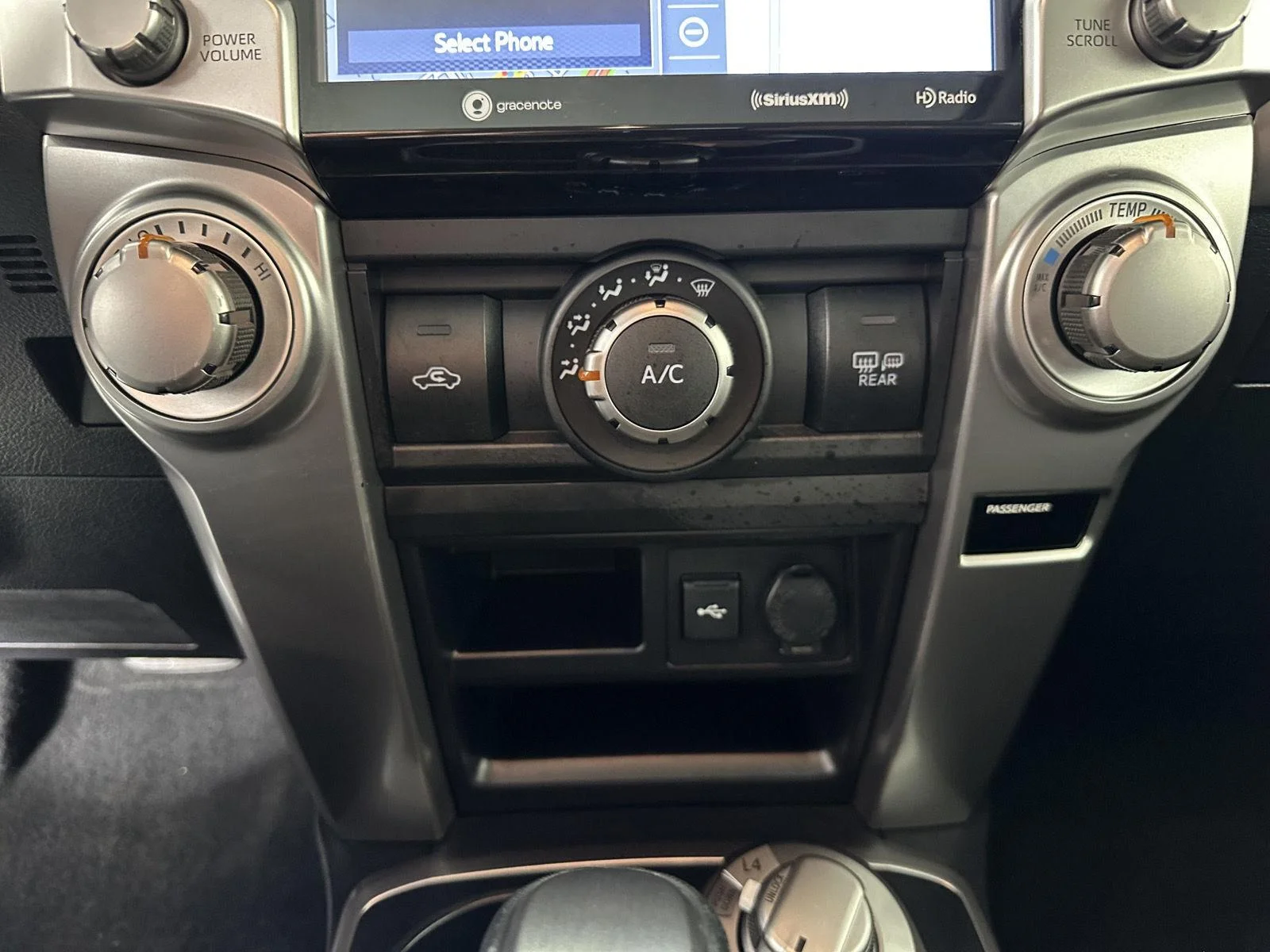 Used 2021 Midnight Black Metallic Toyota SR5 Premium image 22
