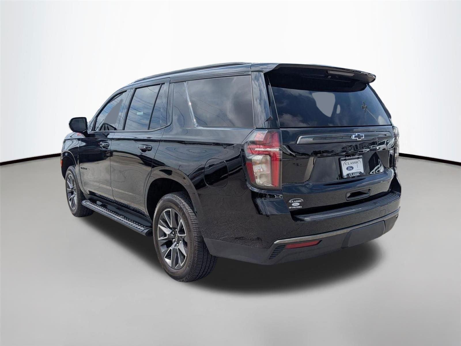 Used 2022 Black Chevrolet Z71 image 7