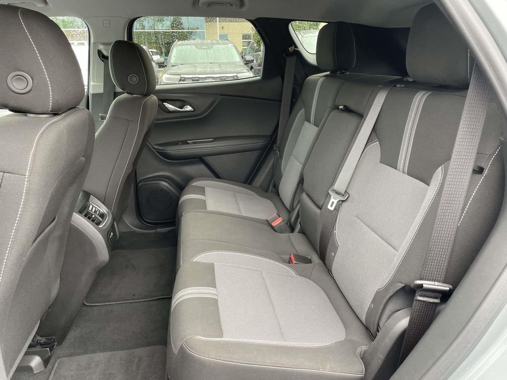 Used 2025 Sterling Gray Metallic Chevrolet LT image 3