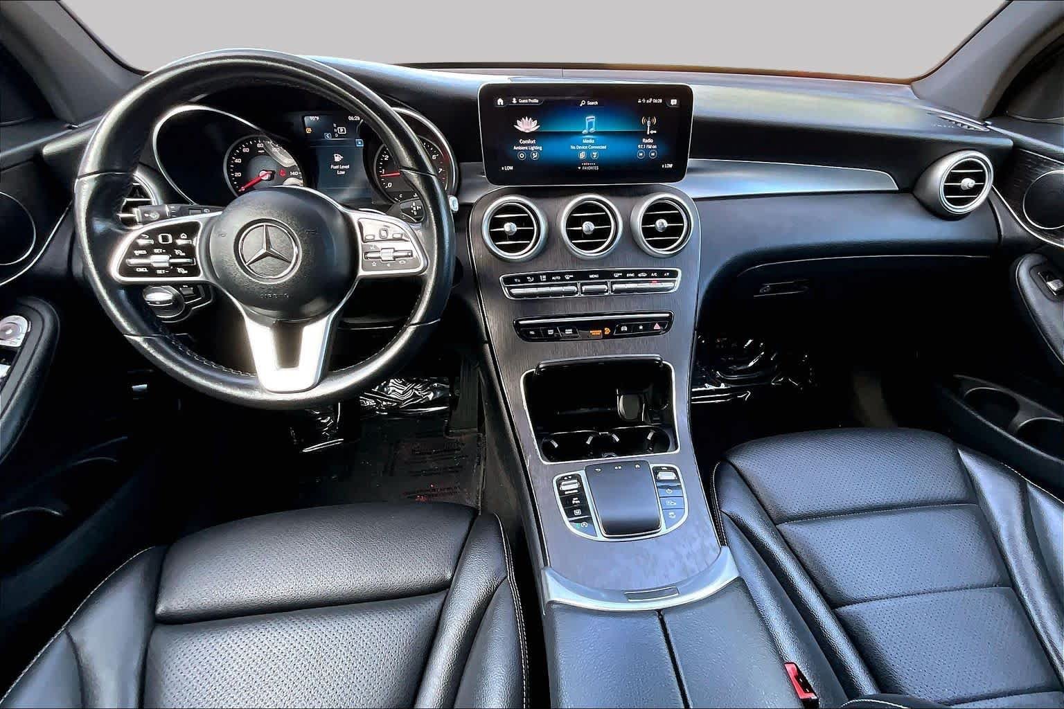 Used 2022  Mercedes-Benz GLC 300 image 15