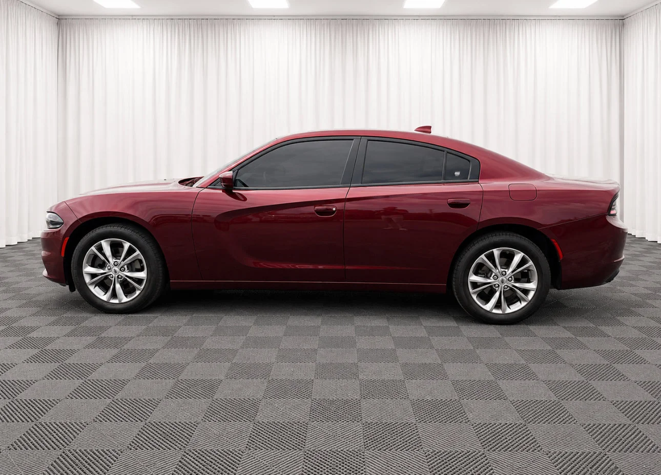 Used 2023 Octane Red Pearlcoat Dodge SXT image 7