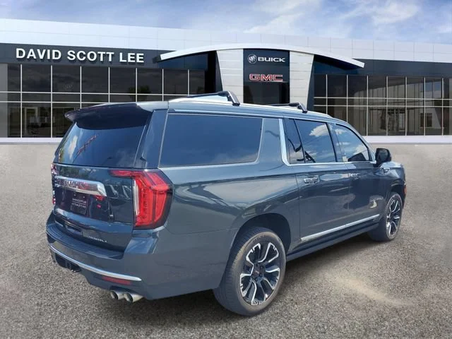 Used 2022 Hunter Metallic GMC Denali image 4