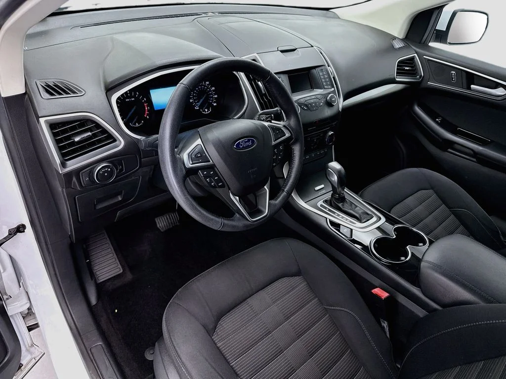 Used 2016 White Ford SEL image 9