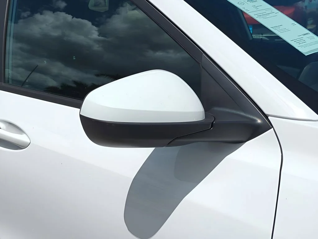 Used 2024 Summit White Chevrolet LT image 26