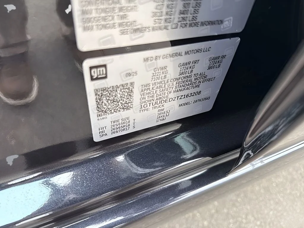 Used 2026 Titanium Rush Metallic GMC SLT image 41