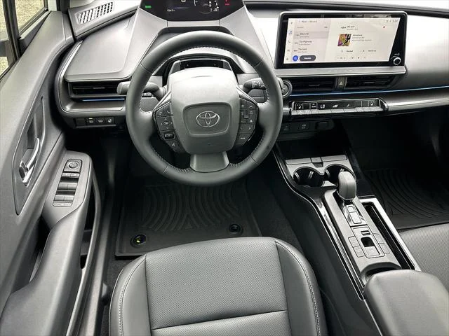 Certified Used 2026 WIND CHILL PEARL Toyota  image 22