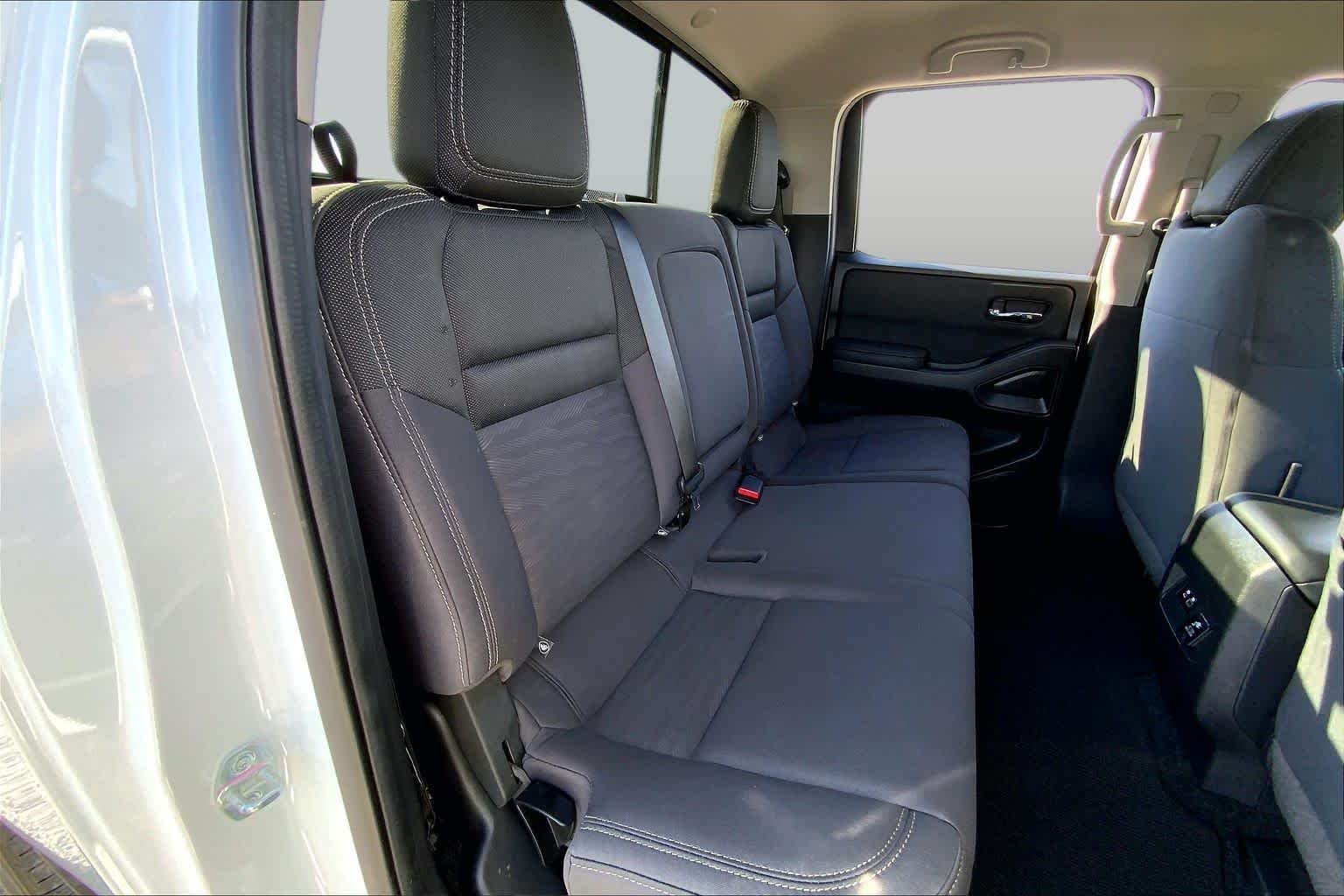 Used 2023 Glacier White Nissan SV image 19