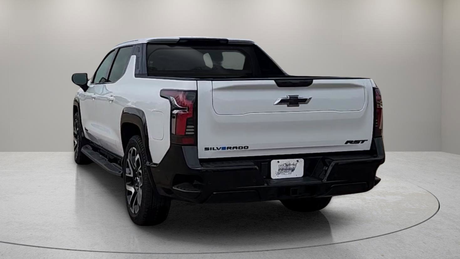 2024 Chevrolet Silverado EV RST - Photo 11