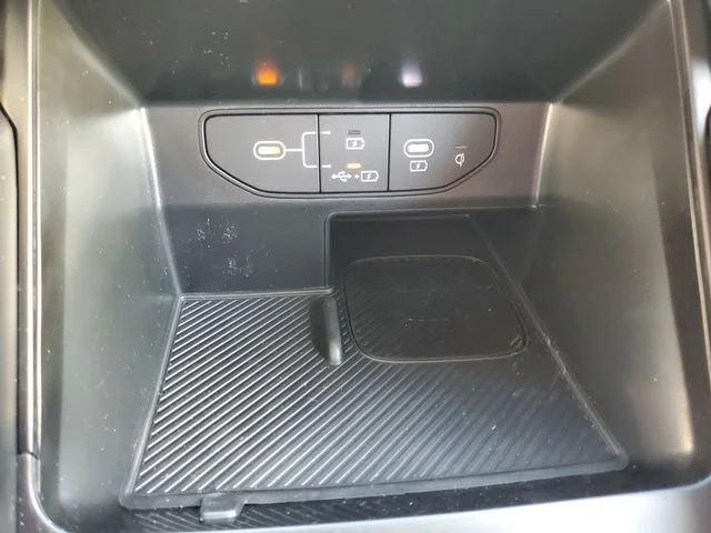 New 2025 Glacial White Pearl Kia S image 19