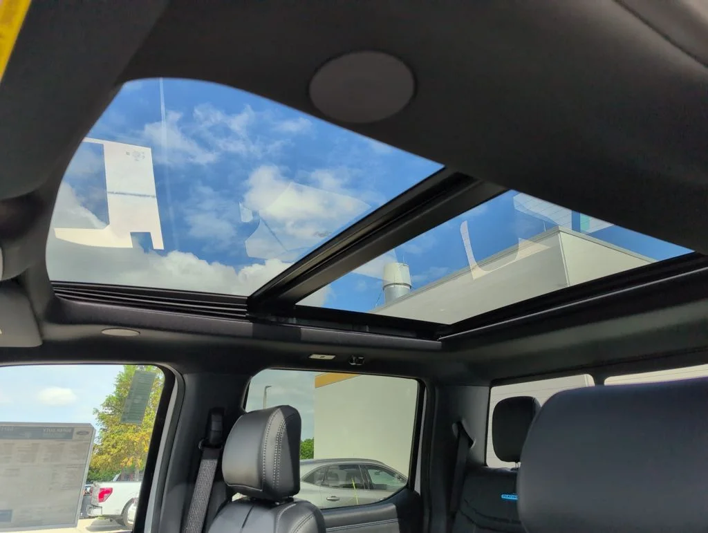 2026 Ford F-350 Super Duty Platinum - Photo 10