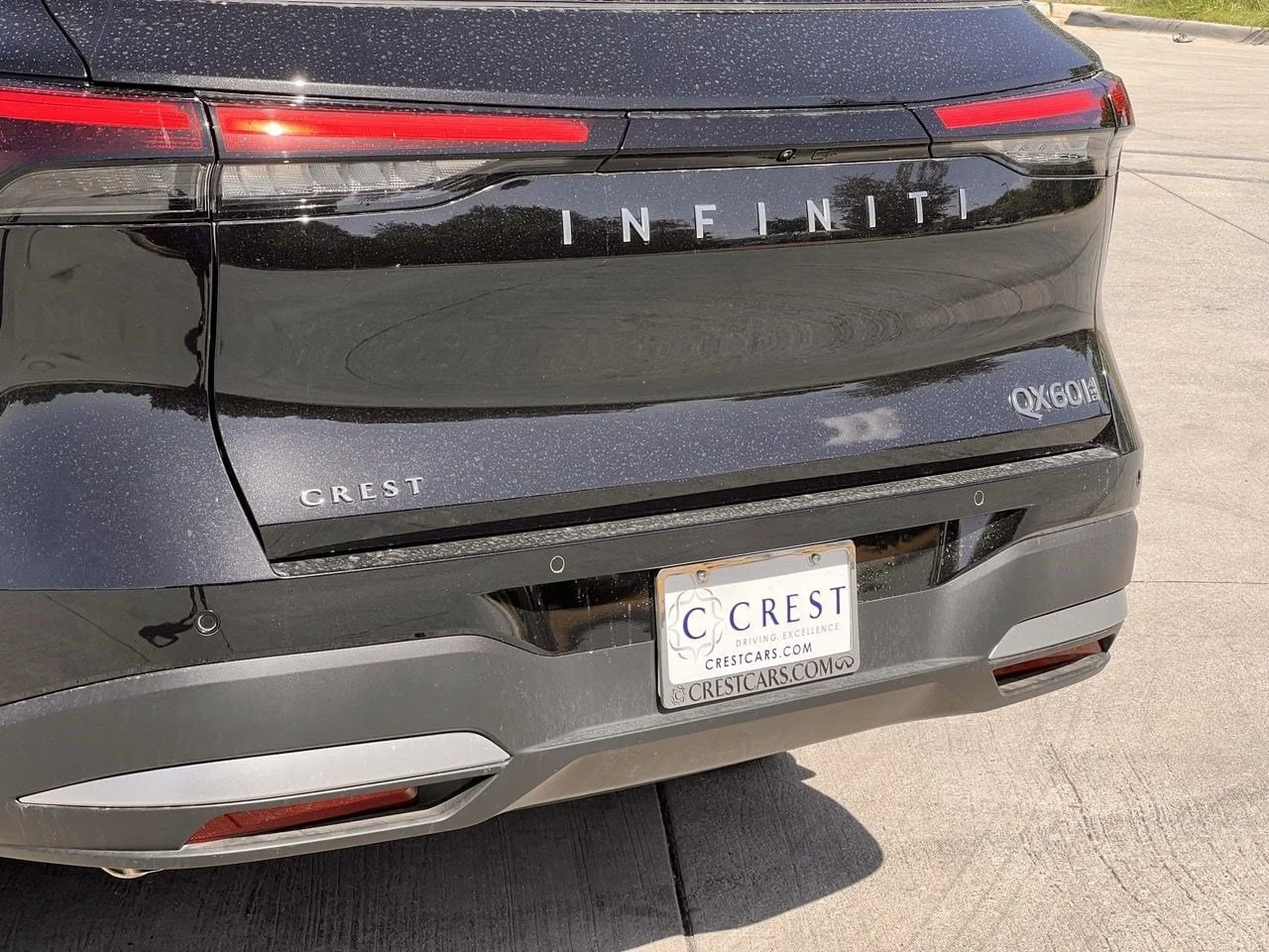 New 2027 MINERAL BLACK INFINITI Luxe AWD image 6