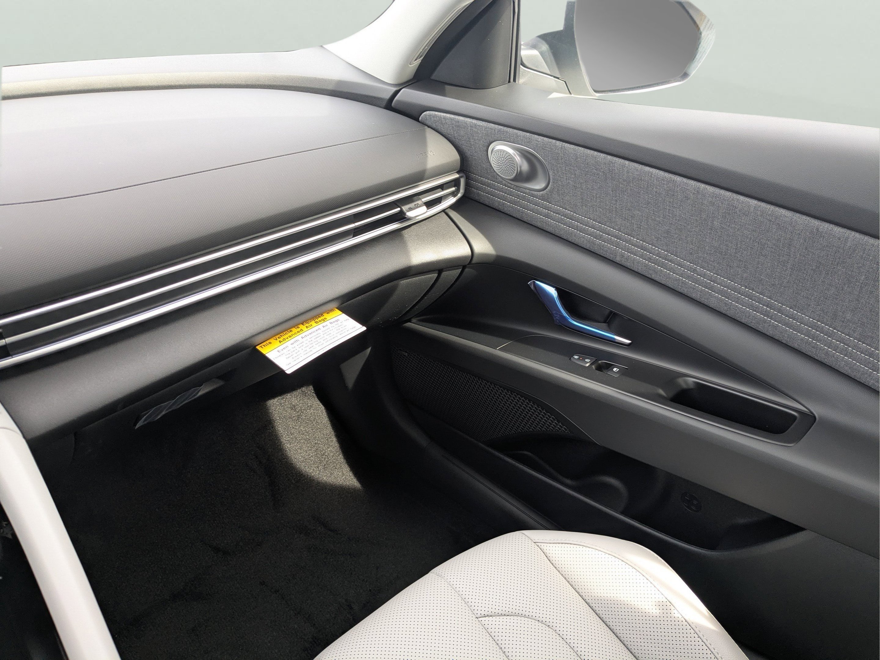 New 2026 Ecotronic Gray Hyundai Limited image 15