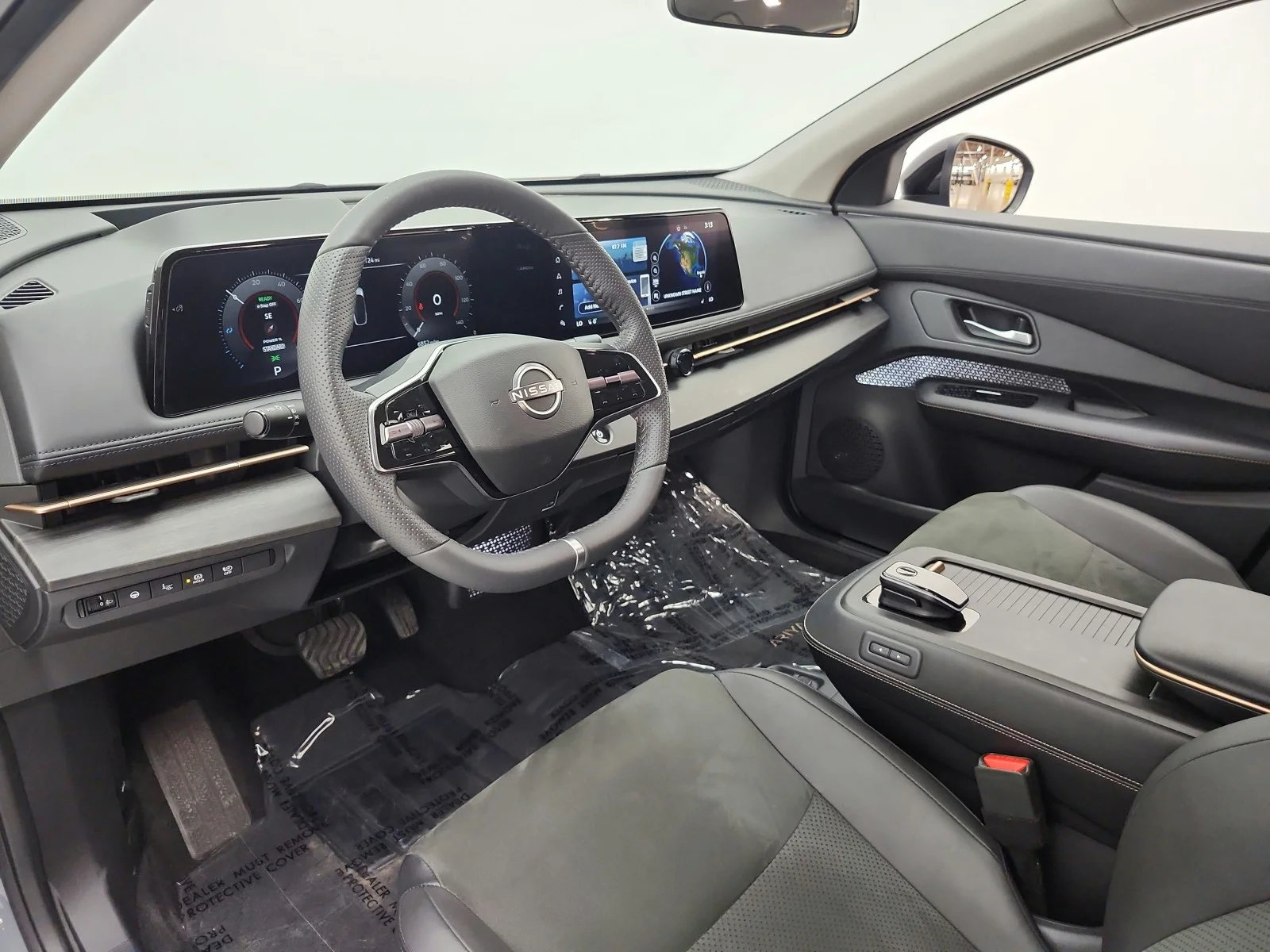 Used 2024 Boulder Gray Pearl/Black Diamond Pearl Nissan ENGAGE+ image 12